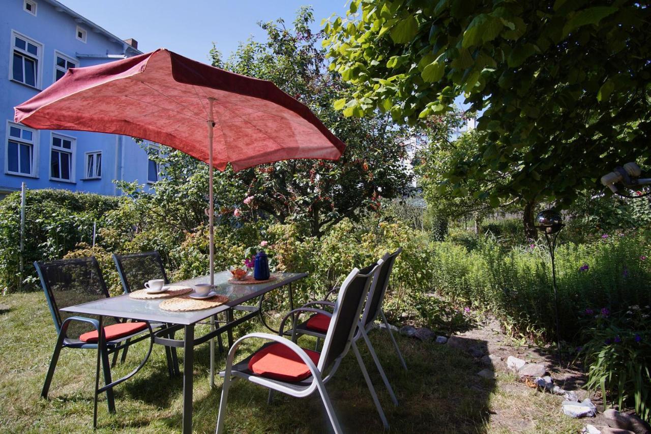Zentral Aber Ruhig, Terrasse Mit Viel Gruen - Strandnahes Ferienhaus Luki Goehren  Eksteriør billede
