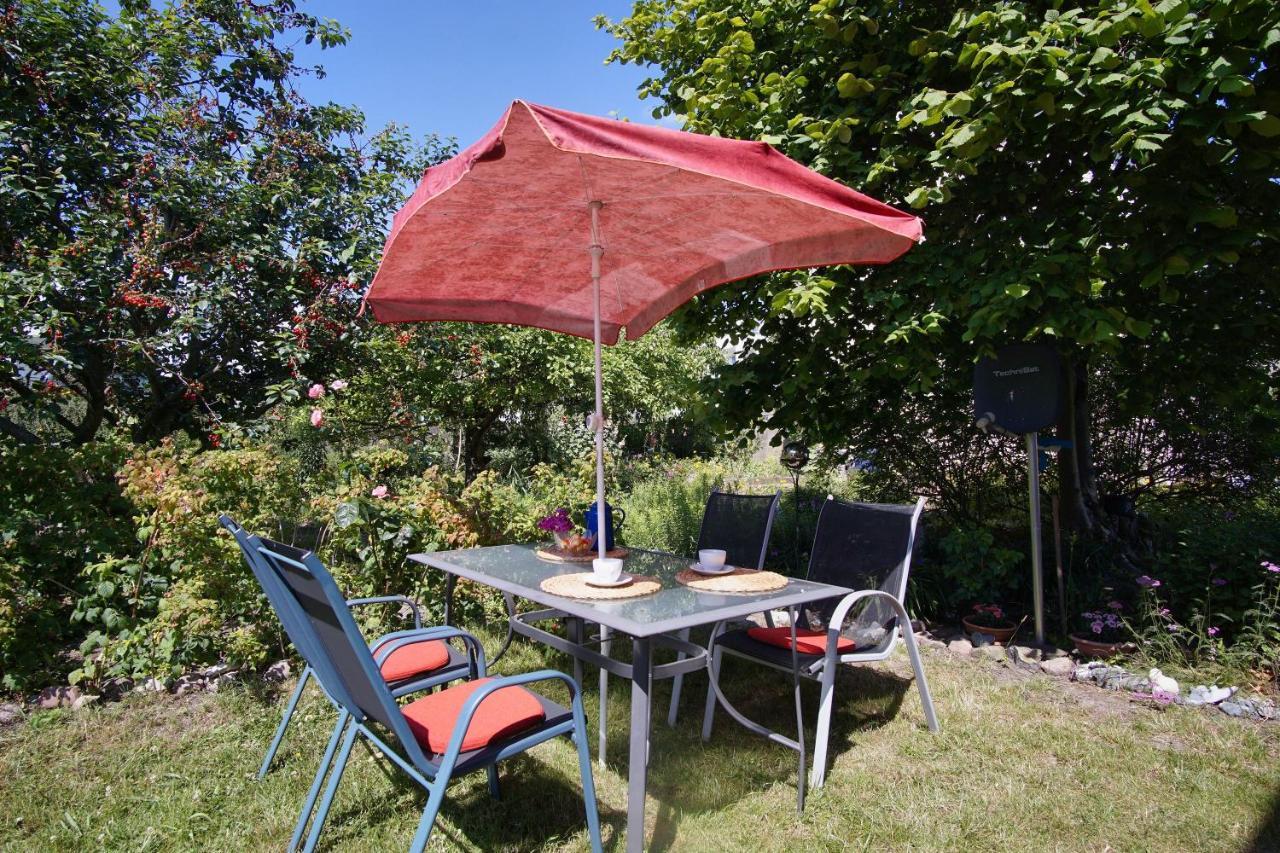 Zentral Aber Ruhig, Terrasse Mit Viel Gruen - Strandnahes Ferienhaus Luki Goehren  Eksteriør billede